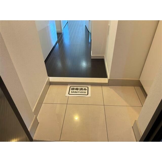 (玄関)