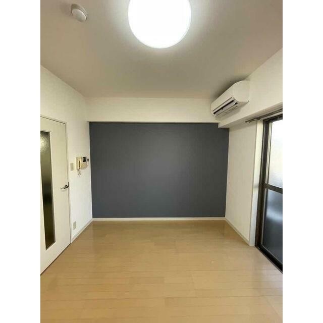 (居間)