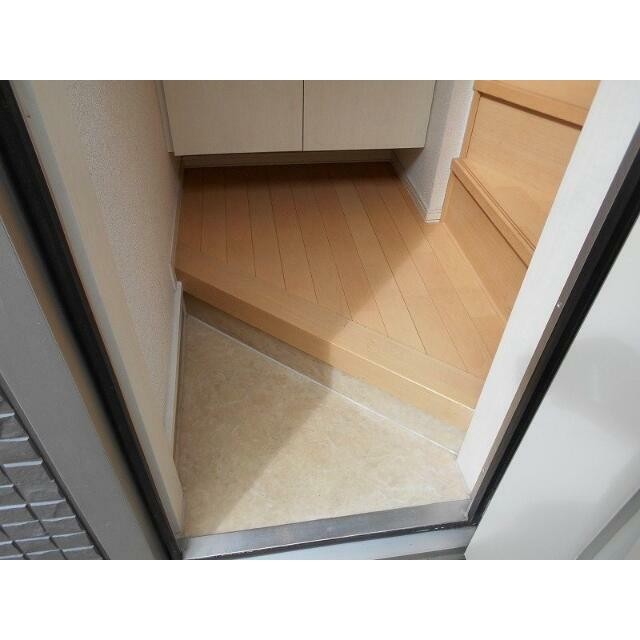 (玄関)