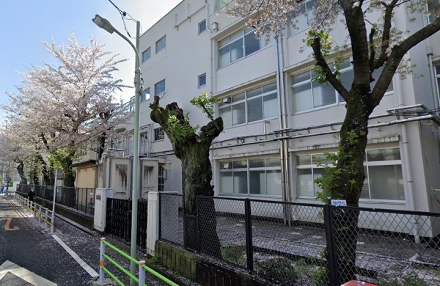 大田区立調布大塚小学校（多摩川）（1082m）(周辺)