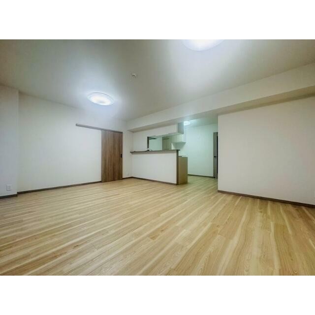 (居間)