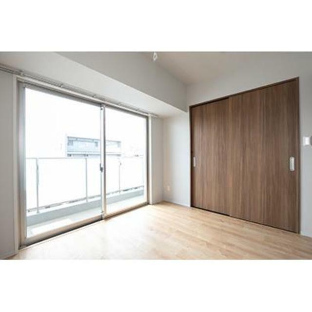 ※写真は同タイプ住戸です。(居間)