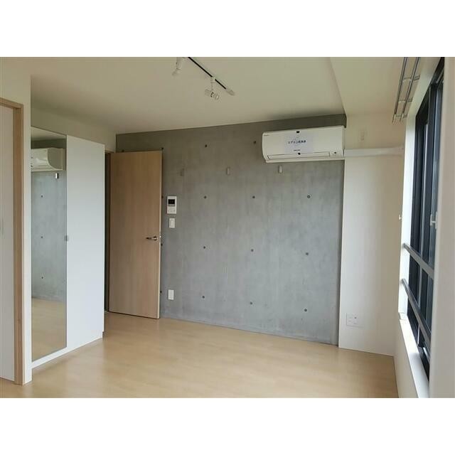 (居間)