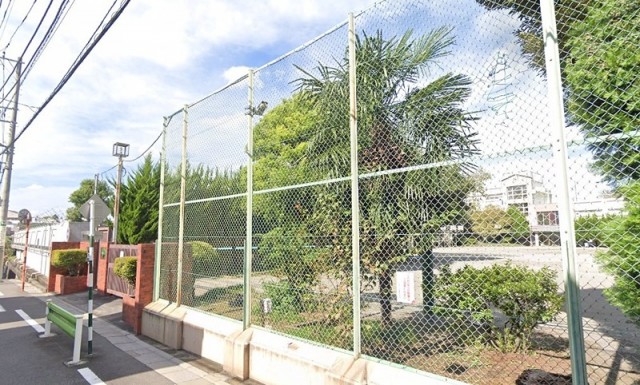 大田区立田園調布中学校（田園調布）（219m）(周辺)