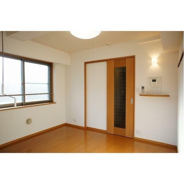 (居間)