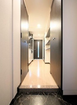 ※同仕様写真含む(玄関)