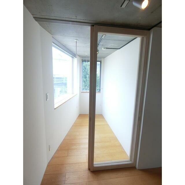 サンルームあり！この空間で仕事などできます！