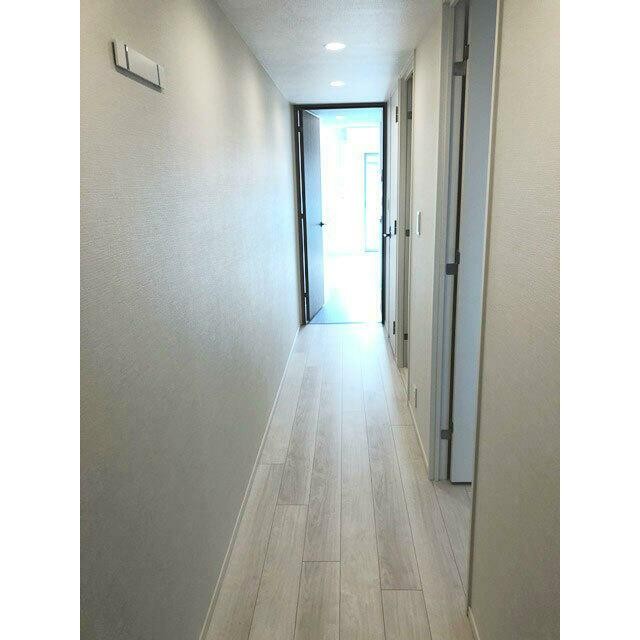 ※写真は同タイプ住戸です。(玄関)