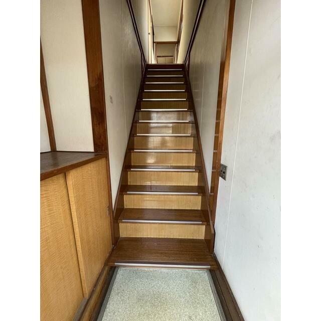 (玄関)