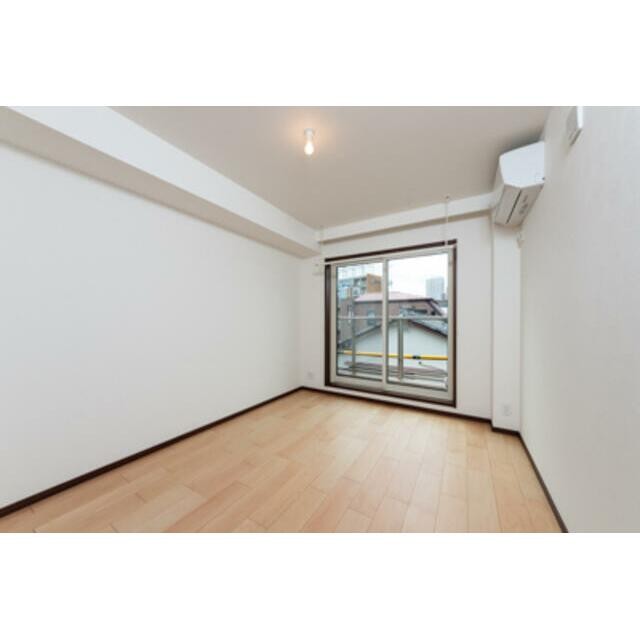 ※写真は同タイプ住戸です。(居間)