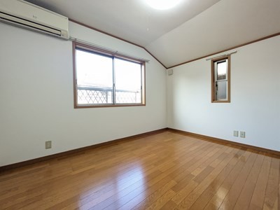 (居間)