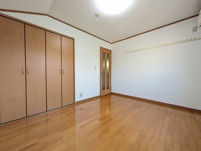 (居間)