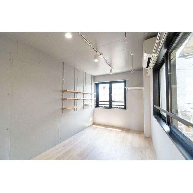 稼働棚付き(居間)