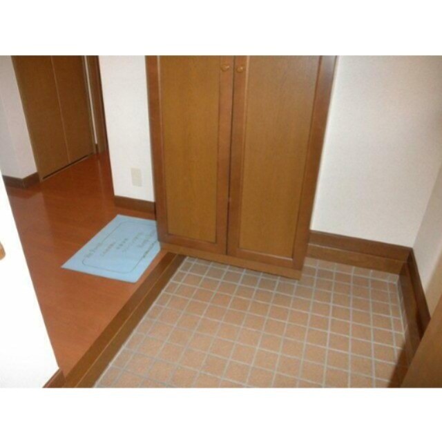 ※同仕様写真(玄関)