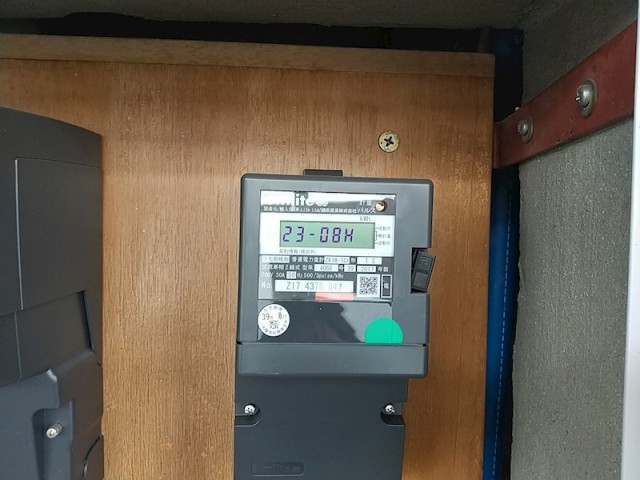 (玄関)