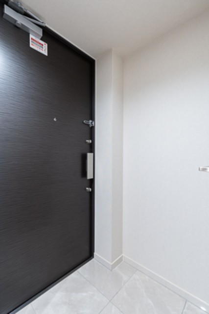 ※写真は同タイプ住戸です。(玄関)