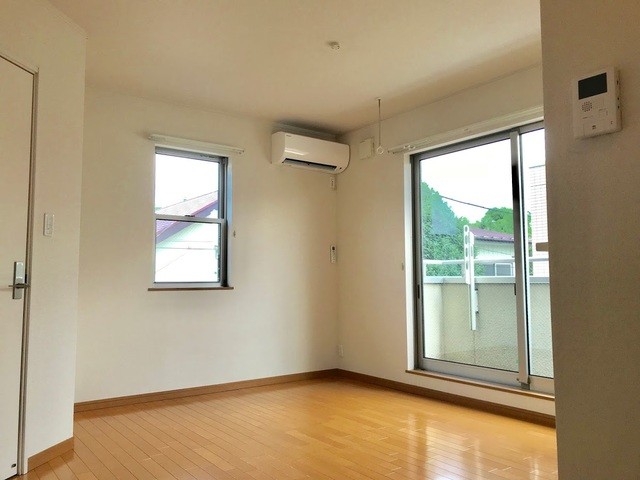 (居間)