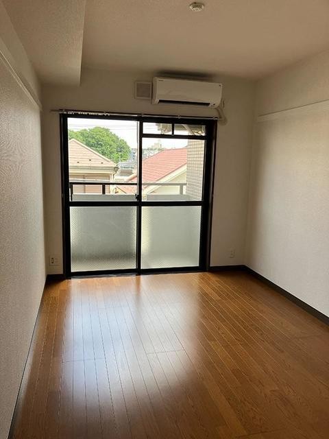 ※写真は同タイプ住戸です。(居間)