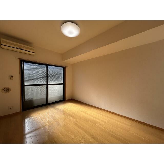 (居間)