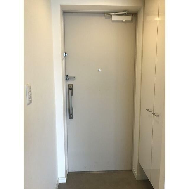 ※同仕様写真含む(玄関)