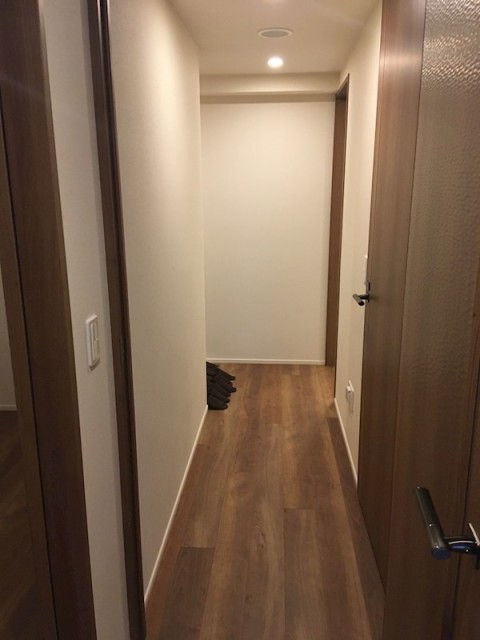 (玄関)