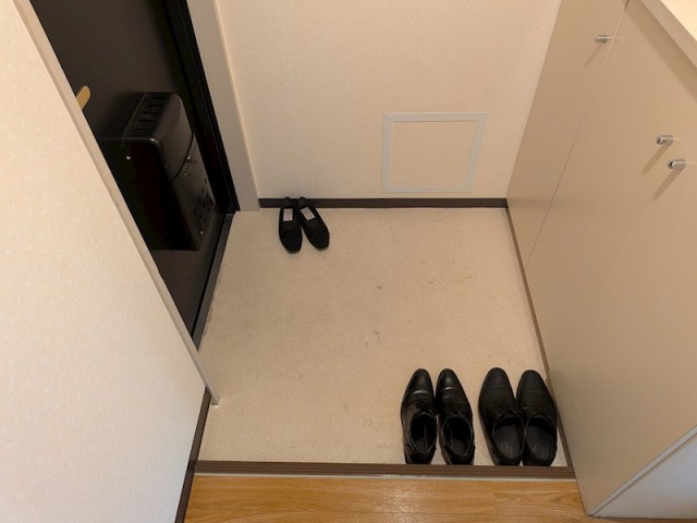 (玄関)