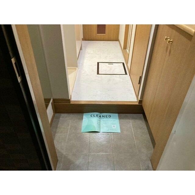 ※同仕様写真含む(玄関)