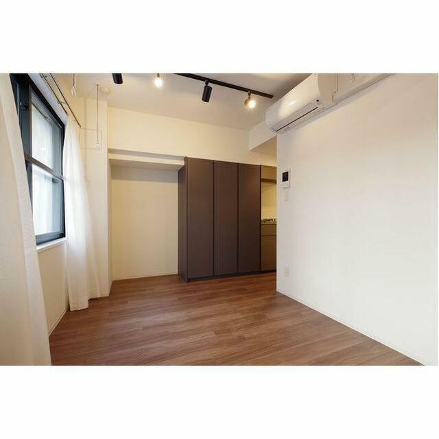 (居間)