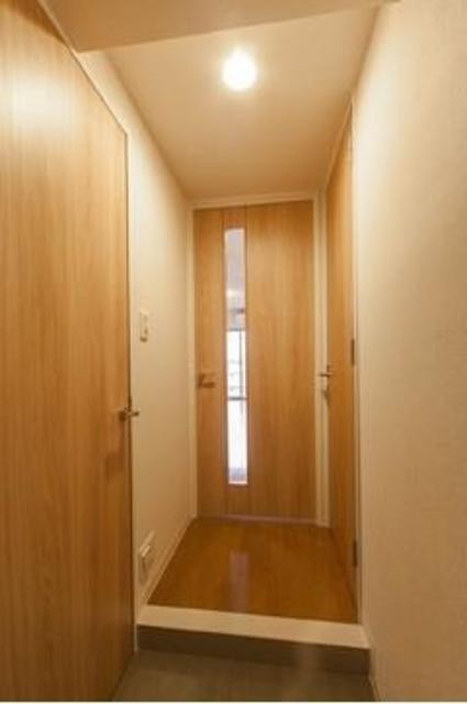 ※写真は同タイプ住戸です。(玄関)