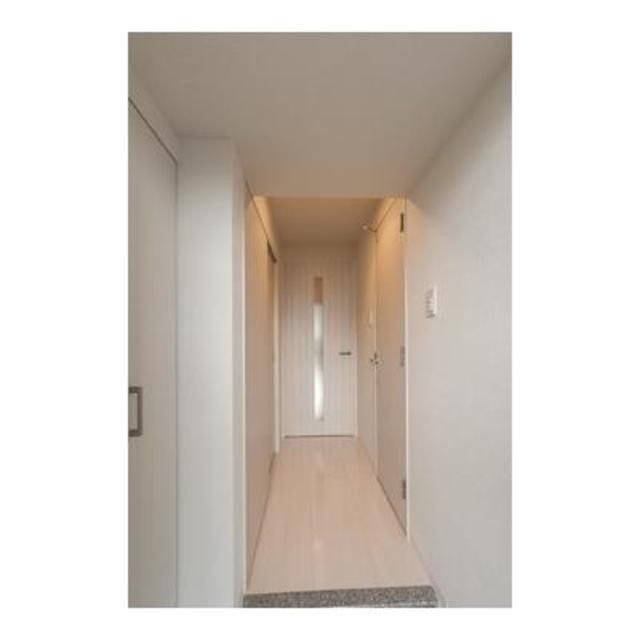 ※写真は同タイプ住戸です。(玄関)