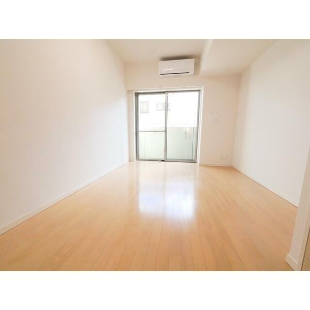 (居間)