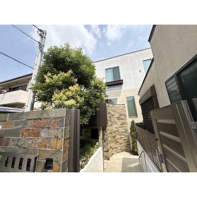 世田谷区弦巻4丁目 【賃貸居住】アパート