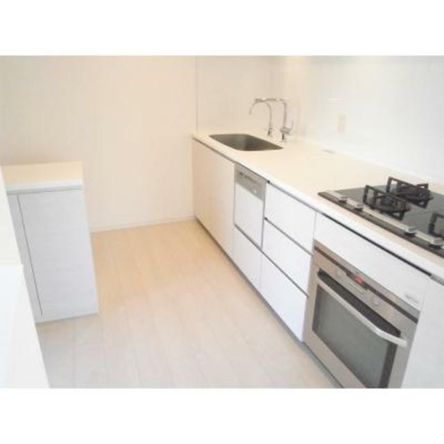 ※写真は同タイプ住戸です。(キッチン)