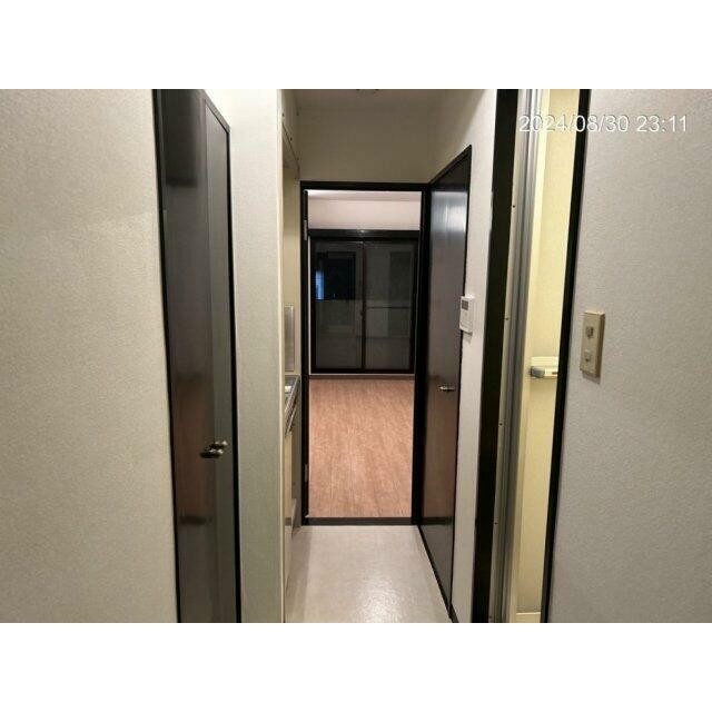 (玄関)