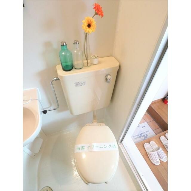 トイレ ※小物はイメージです(内装)