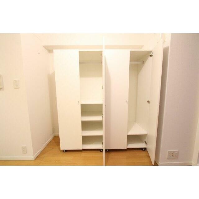 洋室可動式収納※参考写真