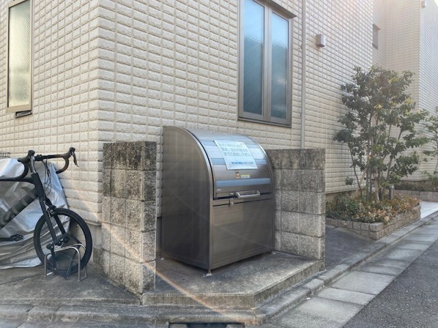 (居間)