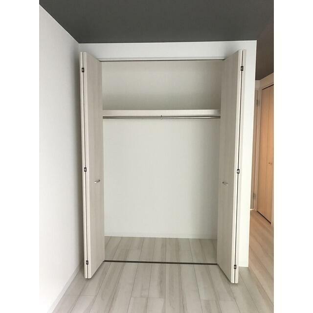 反転タイプ・別部屋画像・現況優先(内装)