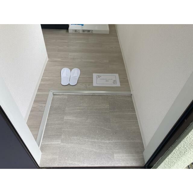 (玄関)