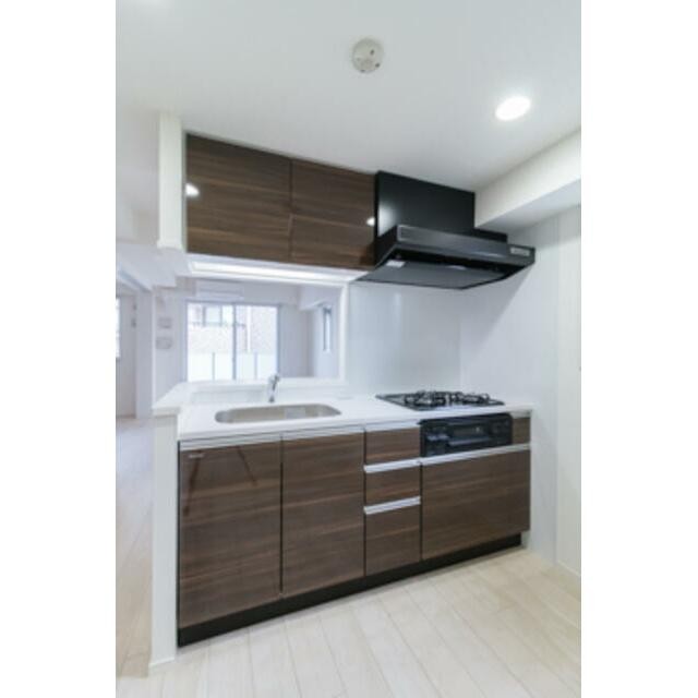 ※写真は同タイプ住戸です。(キッチン)