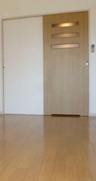 (居間)