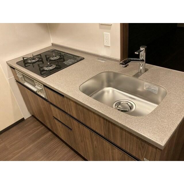 ※写真は同タイプ住戸です。(キッチン)