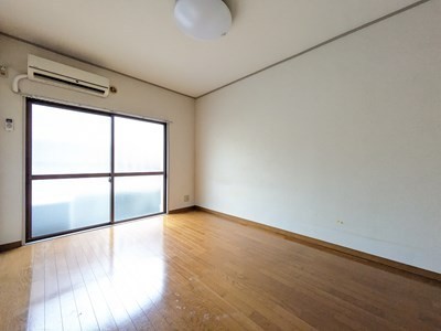 (居間)