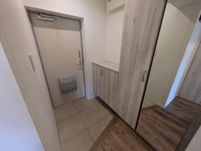 (玄関)