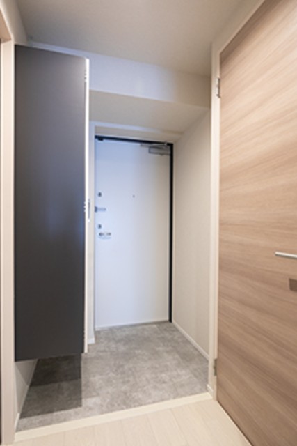 ※写真は同タイプ住戸です。(玄関)