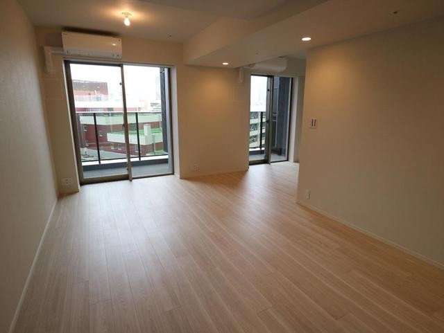 ※写真は同タイプ住戸です。(居間)