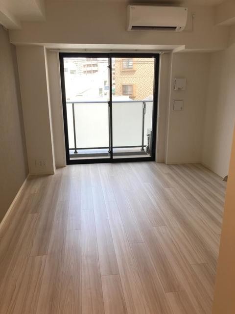 ※写真は同タイプ住戸です。(居間)
