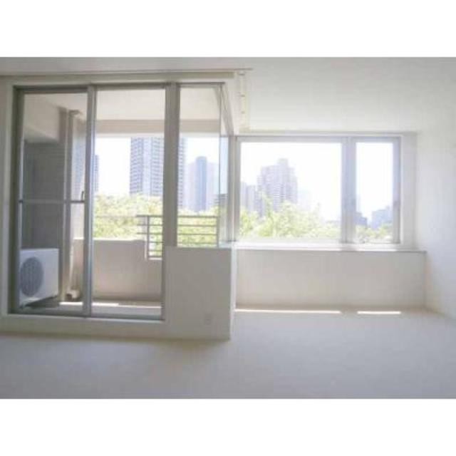 ※写真は同タイプ住戸です。(居間)