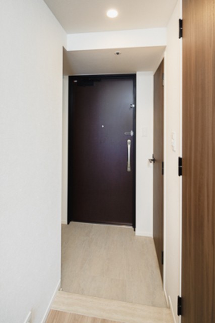 ※写真は同タイプ住戸です。(玄関)