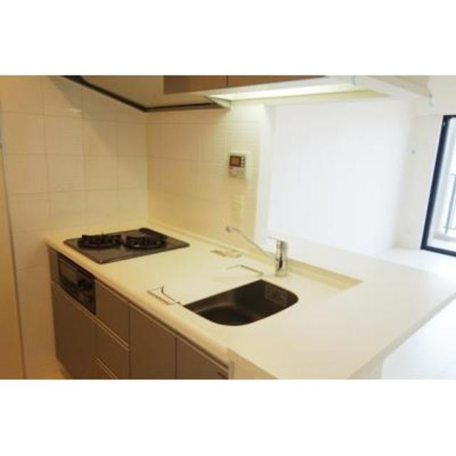 ※写真は同タイプ住戸です。(キッチン)